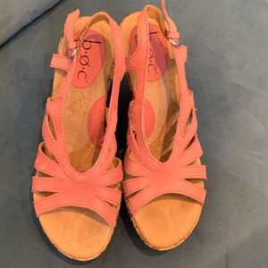 b.o.c. Women's Coral Leather Sandals size 7